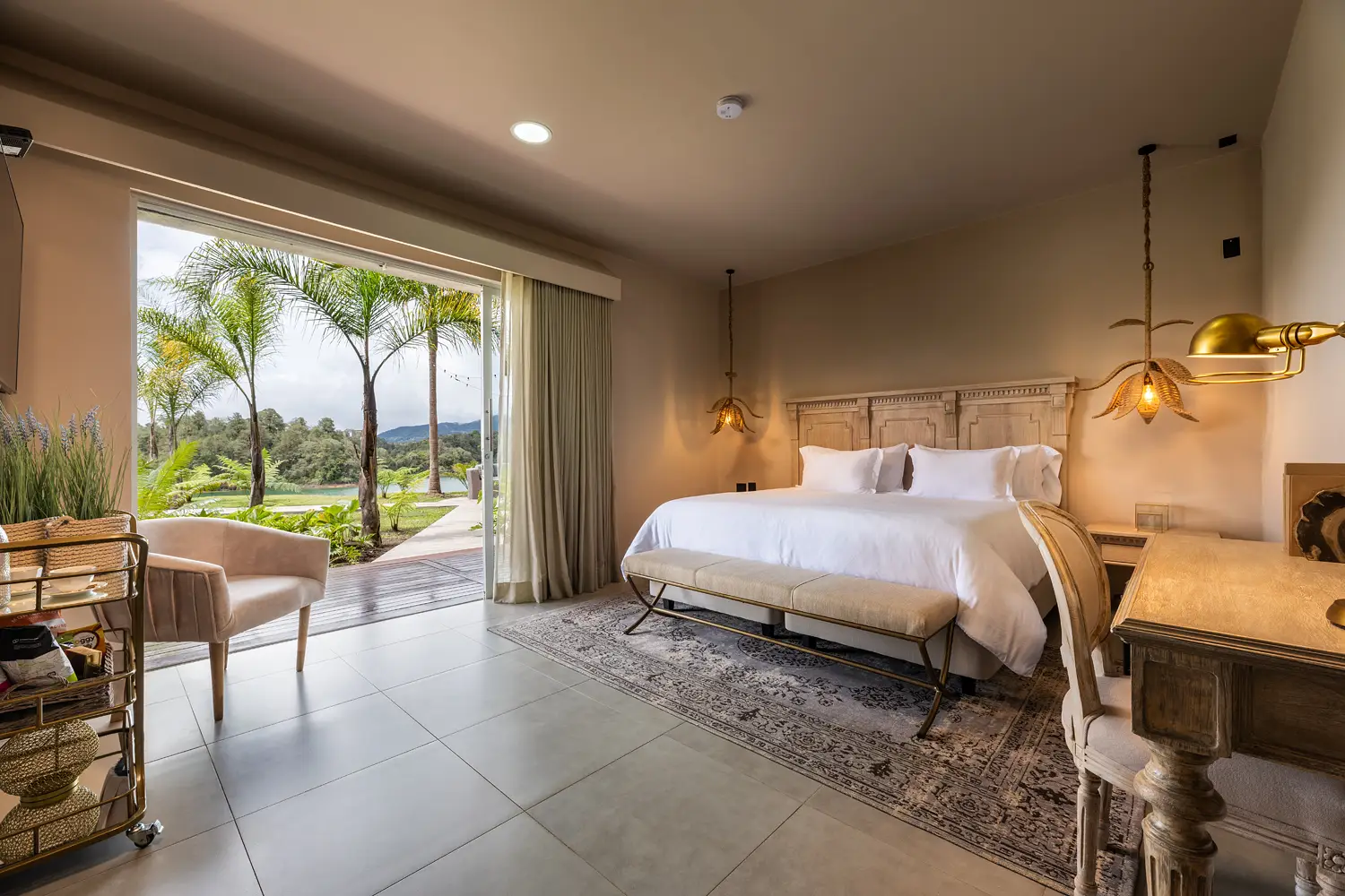 alojamiento-en-guatape